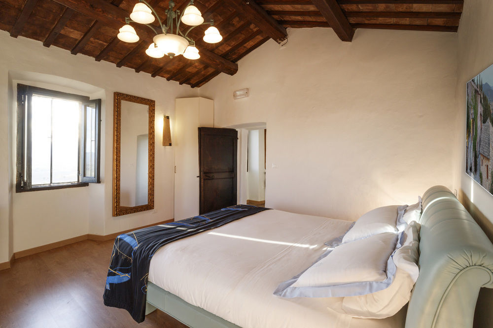 Relais Borgo Lizori Country House Campello sul Clitunno Exterior foto