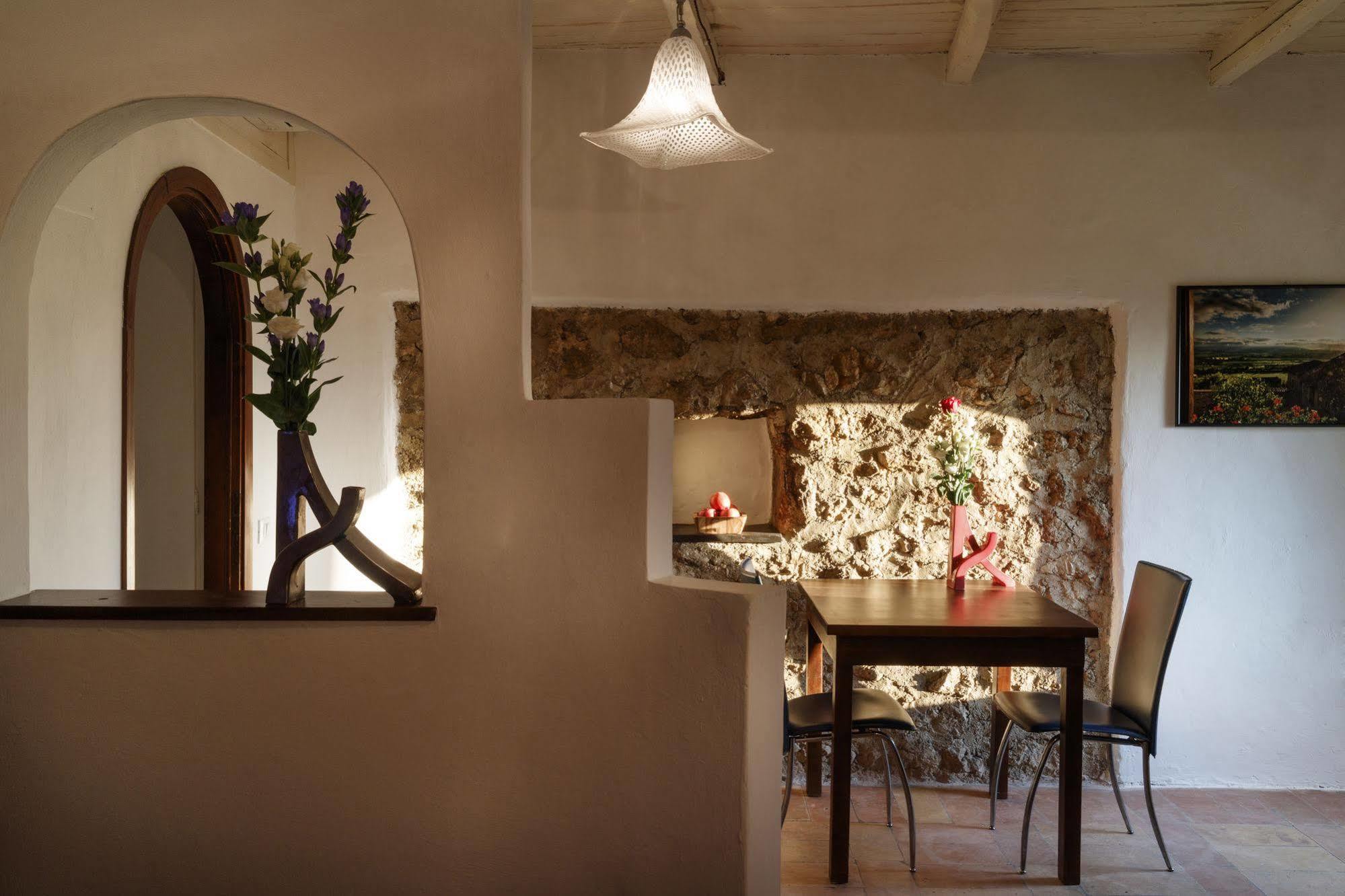 Relais Borgo Lizori Country House Campello sul Clitunno Exterior foto