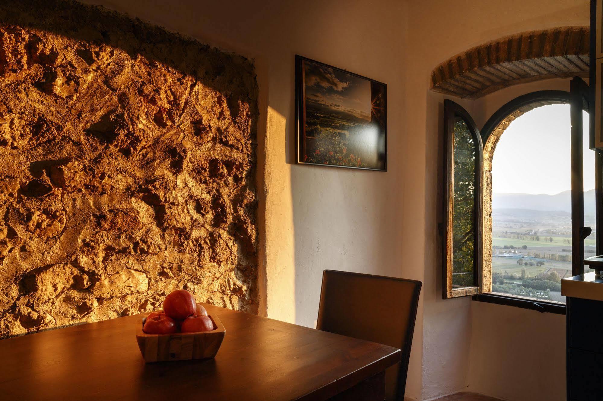 Relais Borgo Lizori Country House Campello sul Clitunno Exterior foto