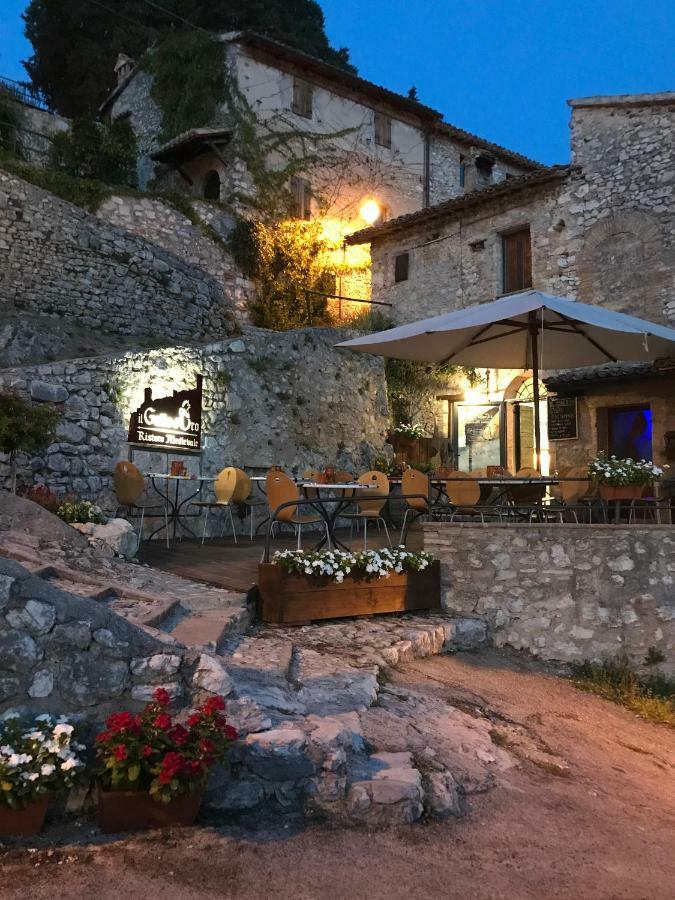 Relais Borgo Lizori Country House Campello sul Clitunno Exterior foto